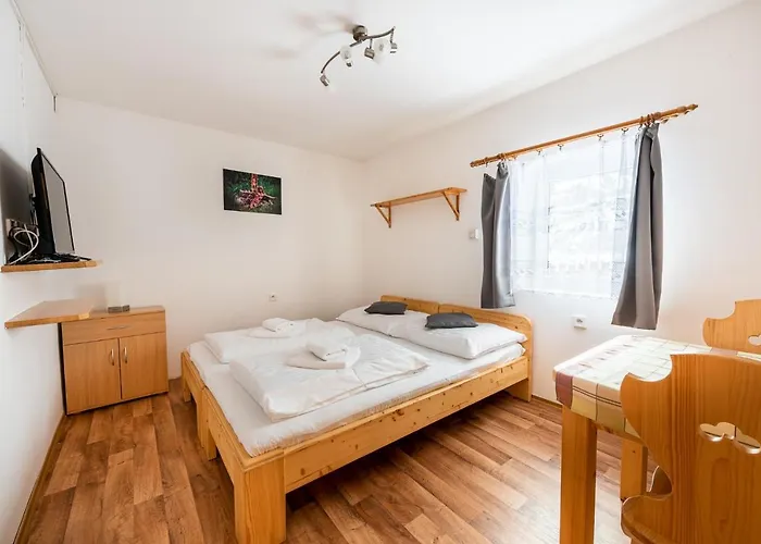 Cerny Vlk בית הארחה